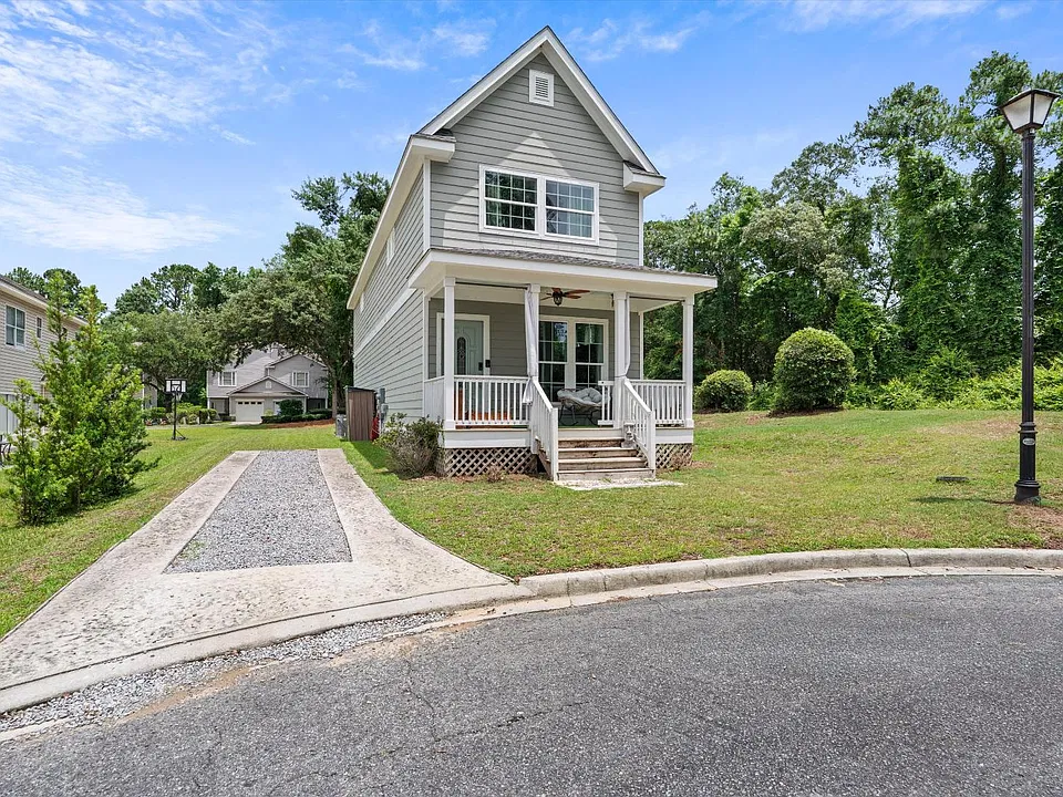 2 Village Dr