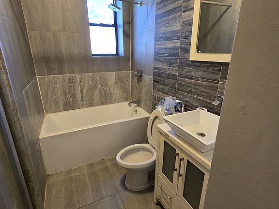 4th image of 3801 18th Ave APT 2E