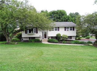 546 Donna Dr, Bath, PA 18014