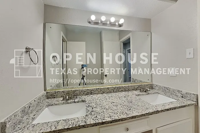 2318 Turtle Creek Dr — Photo 18