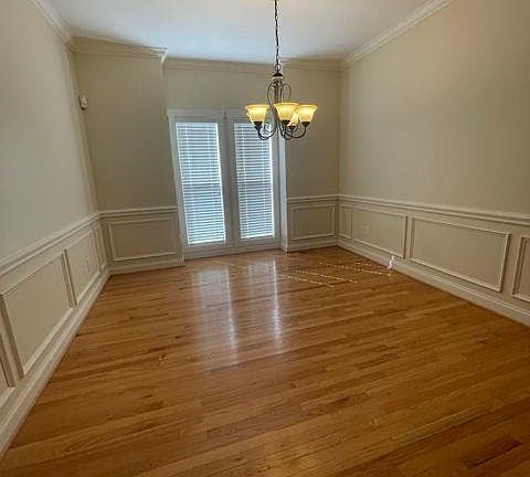 5th image of 124 Ole Farm Pl