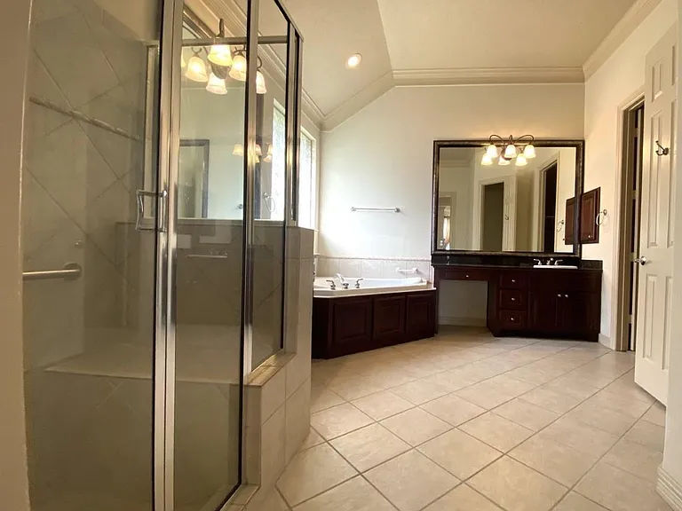 8311 Cabrillo Landing Ct — Photo 15