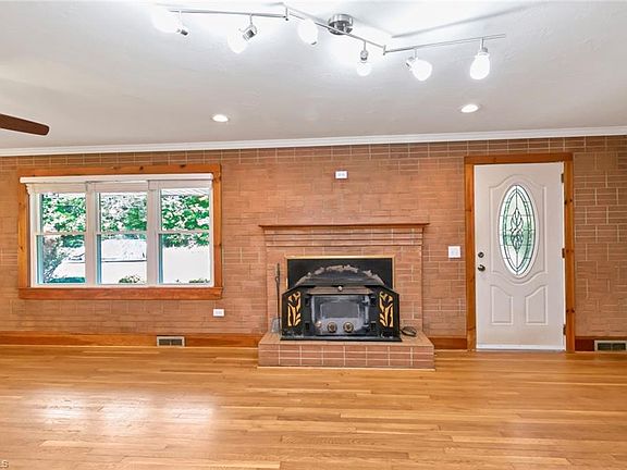 5th image of 335 Reddies Osborne Ln
