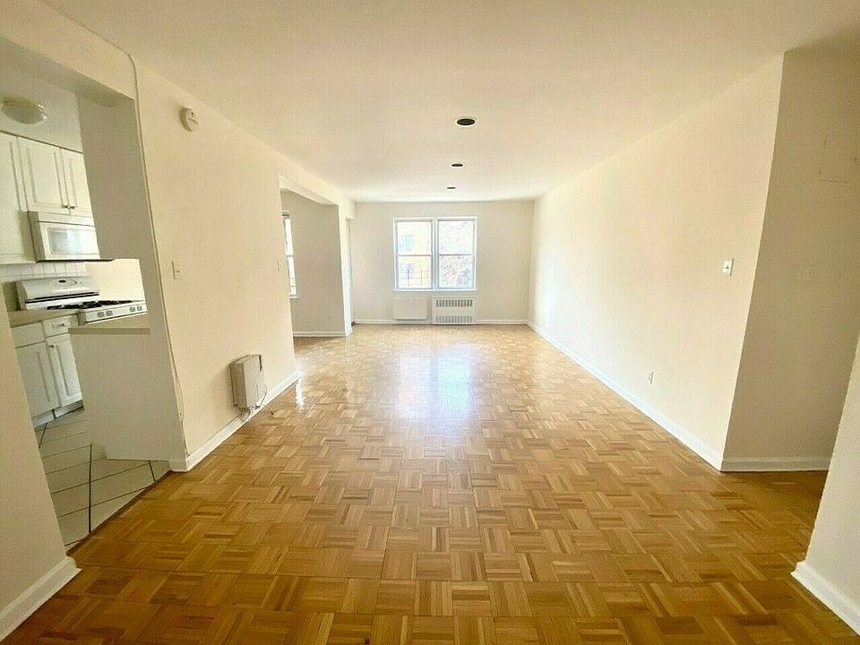 1st image of 144-10 Roosevelt Ave #5EC