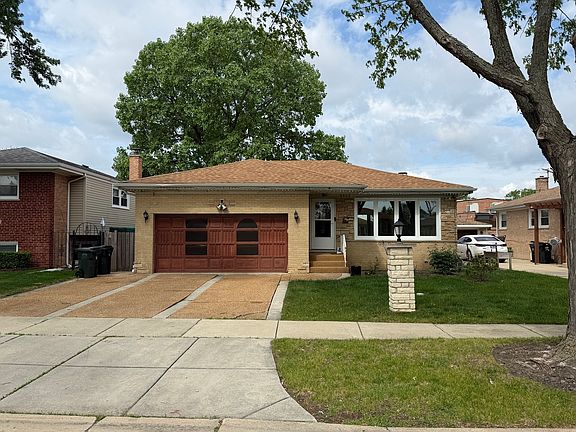 2nd image of 8908 Ozark Ave