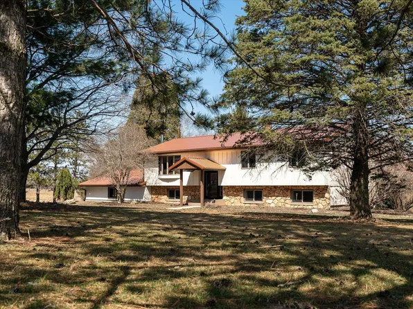 E8898 A County Rd SS, Viroqua, WI 54665