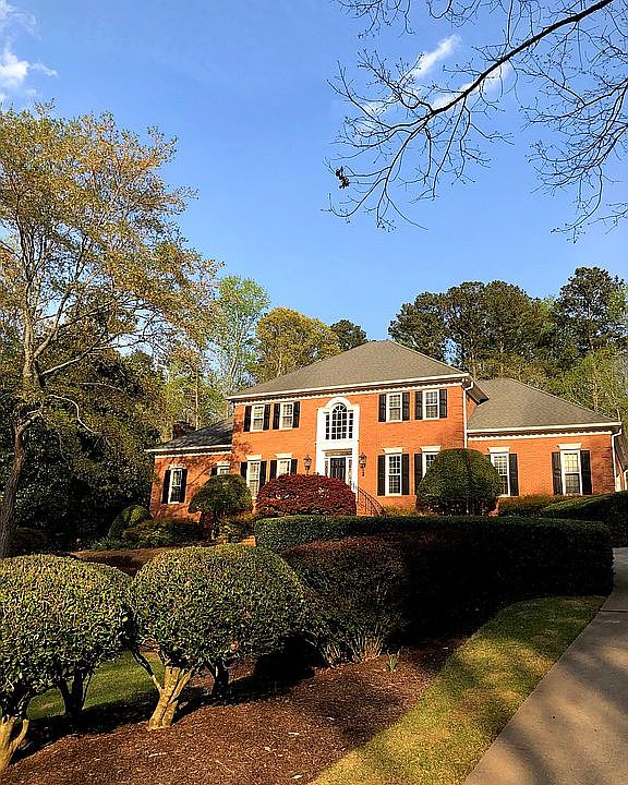 1st image of 3677 Habersham Ln