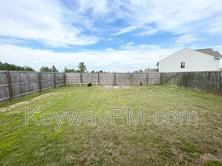 4136 Thimbleberry Dr — Photo 23
