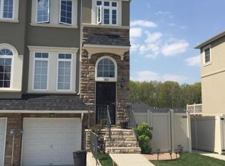 200 Presentation Cir, Staten Island, NY 10312