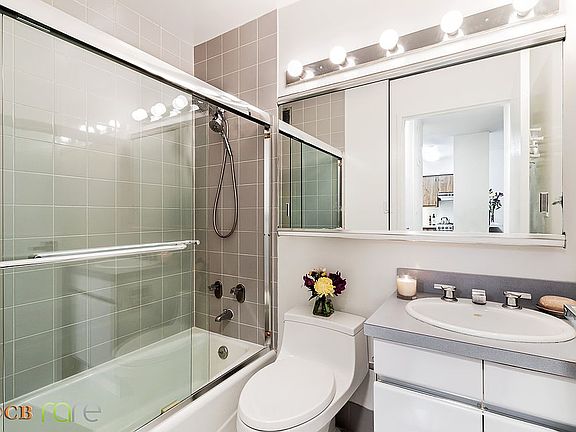5th image of 340 E 93rd St APT 26K