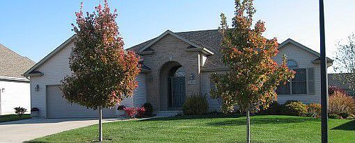 1st image of 2004 Eastlake Dr