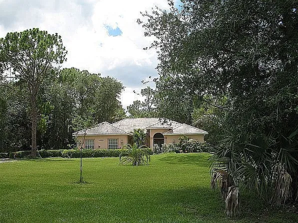 2020 16th Ave SW, Naples, FL 34117