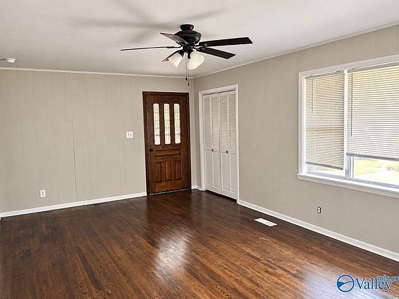 2nd image of 213 Falkner Cir