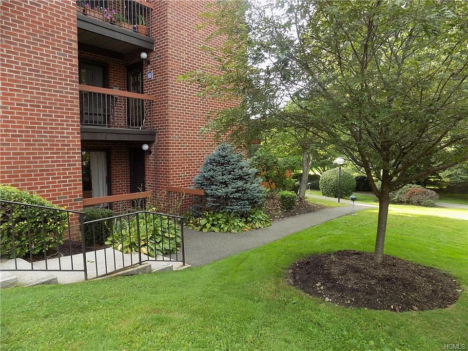 1st image of 28 Bronxville Glen Dr #42