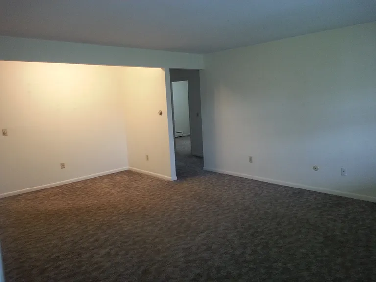 200 Carpenter Rd — Photo 5