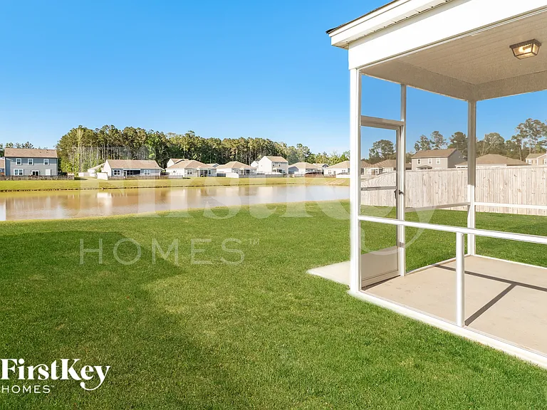 591 Wayton Cir — Photo 18