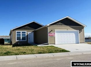 840 Flicker St, Douglas, WY 82633