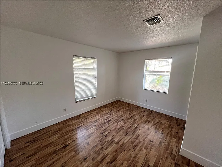 1406 SW 1st St #A — Photo 12