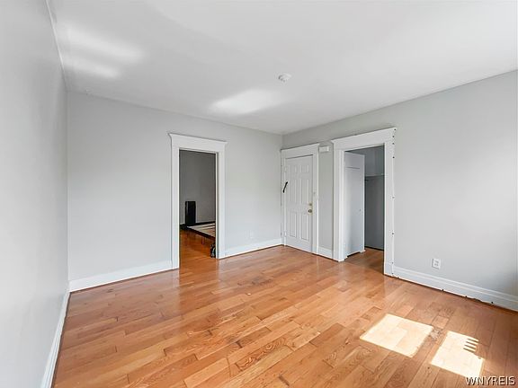 4th image of 1363 Delaware Ave