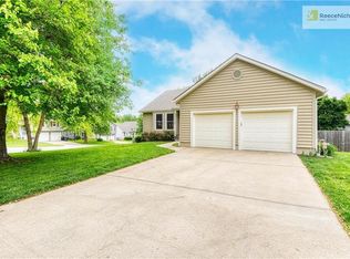 1222 N Emma St, Olathe, KS 66061