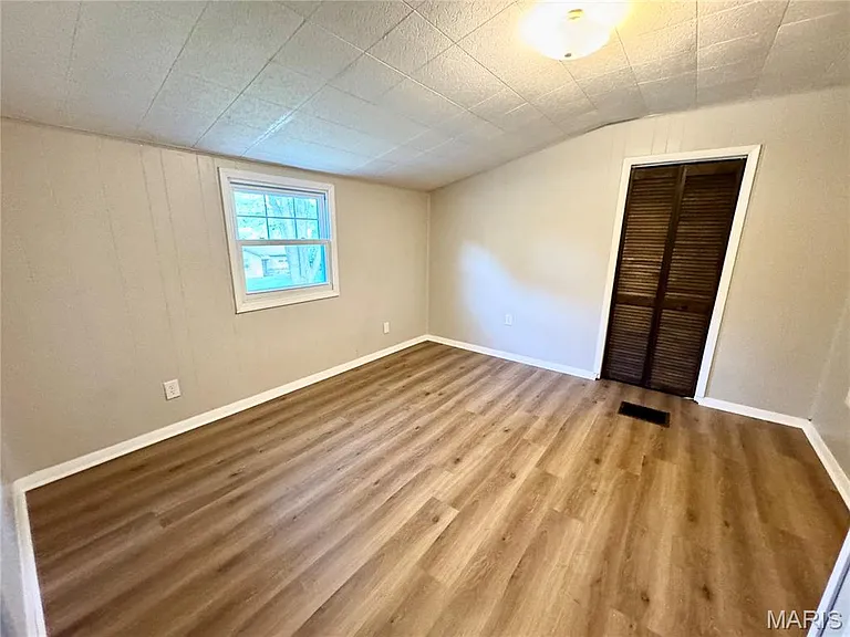 4720 Ruth St — Photo 58