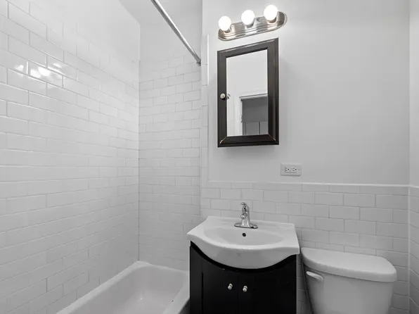 74 Forsyth Street image 11 of 12