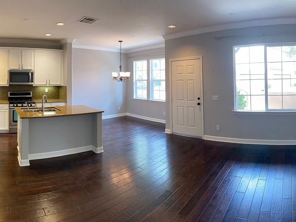 1st image of 3006 N Juneberry St