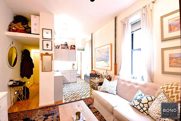 Rented by Bond New York | media 22