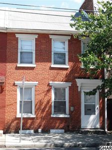 227 N Bedford St, Carlisle, PA, 17013