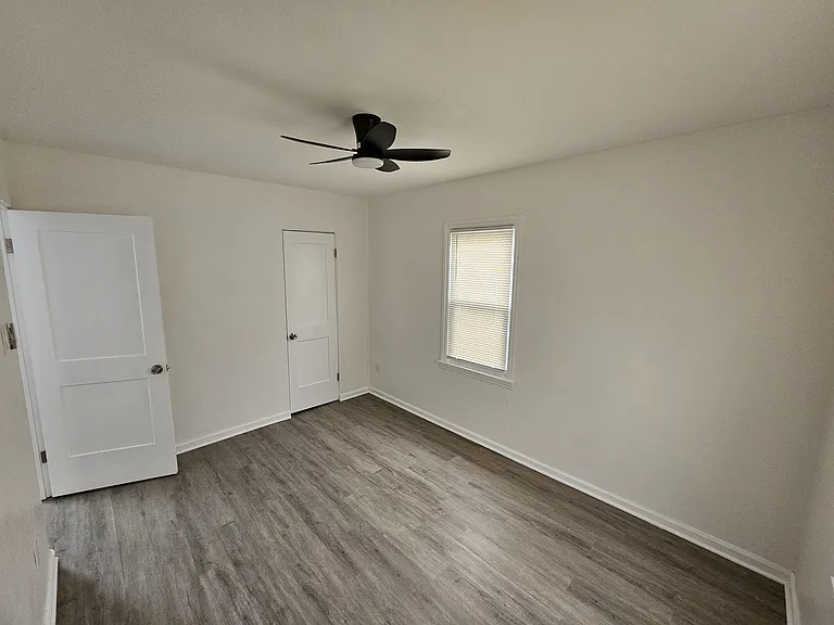 2045 Connecticut St — Photo 8