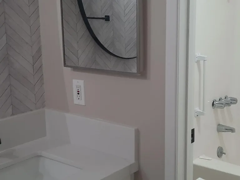 BATH ROOM