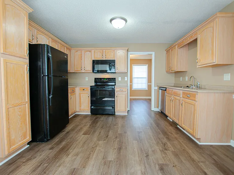 895 Sugarcane Way — Photo 10