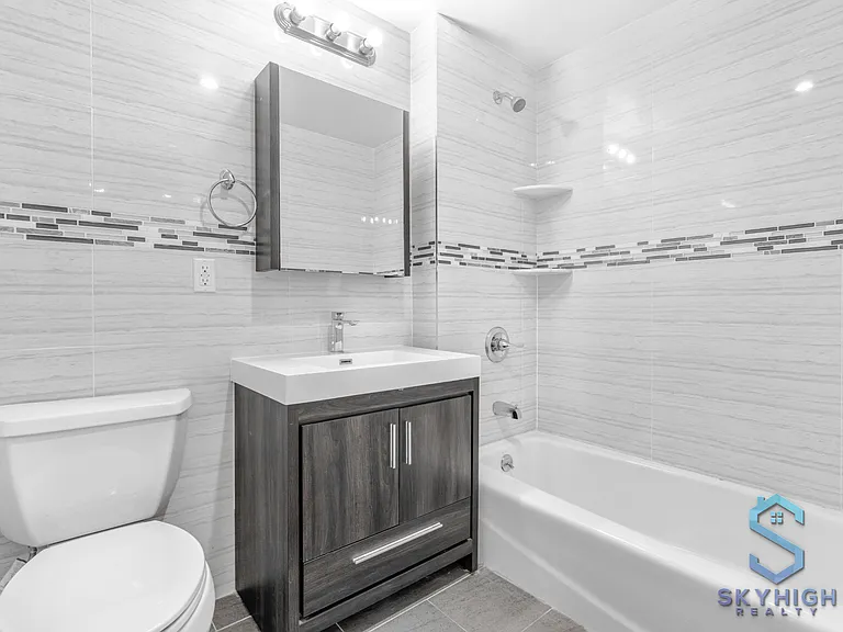 46-02 70th St #8G — Photo 7