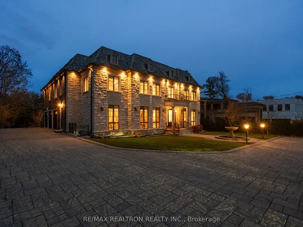 9 Thornbank Rd, Vaughan, ON L4J 2A1