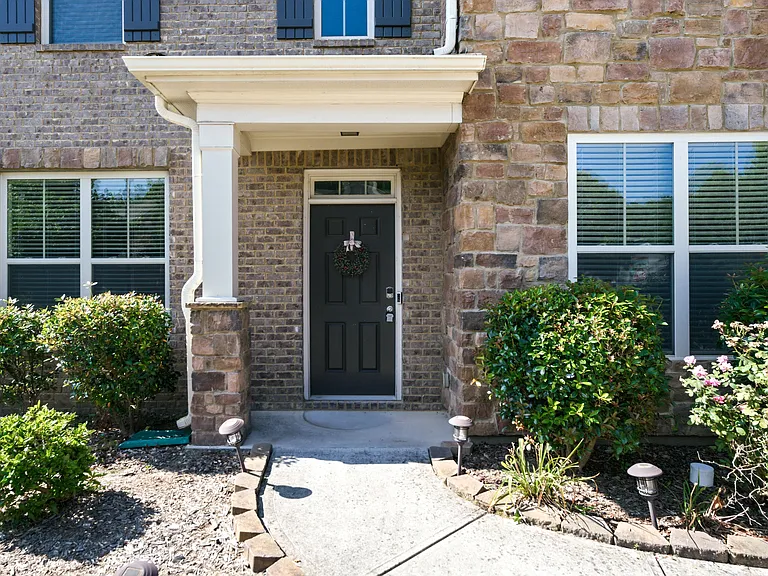 4309 Mantova Dr — Photo 3