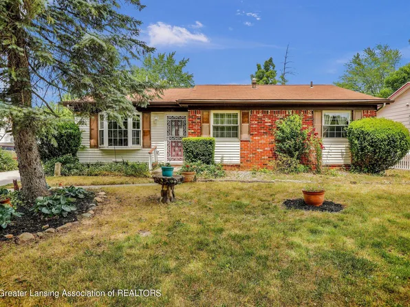 3424 Independence Ln, Lansing, MI 48911