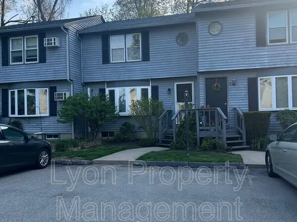245 Mayfield Ave APT 3, Cranston, RI 02920