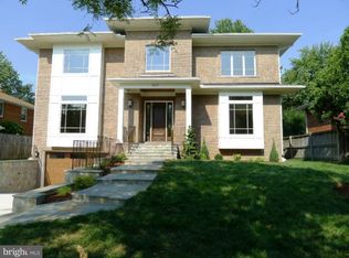 7607 Newmarket Dr, Bethesda, MD