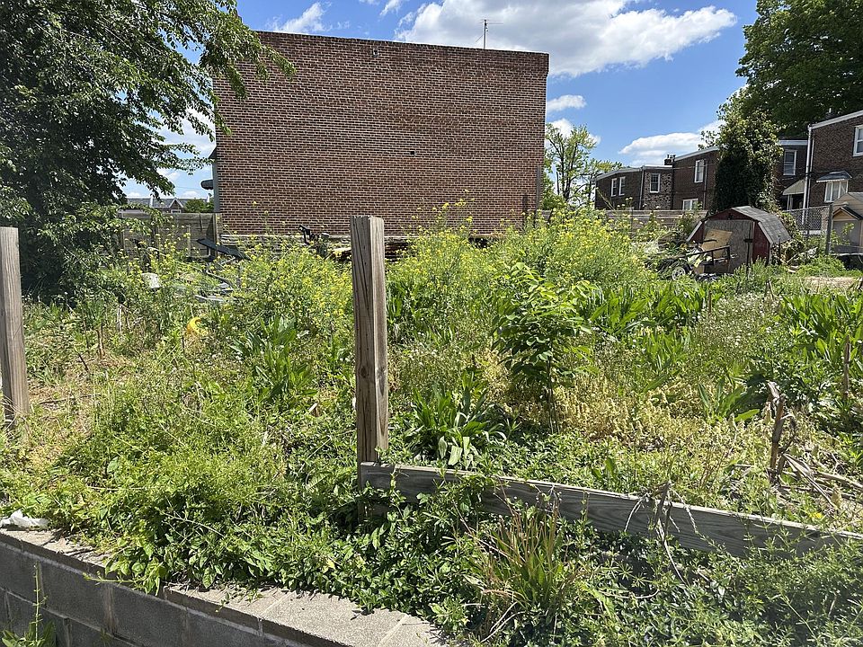 2nd image of 4901 Miriam Rd