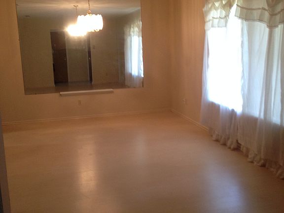 2nd image of 3222 Shenandoah Dr