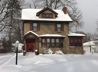 90 Couchman Ave, Rochester, NY 14617