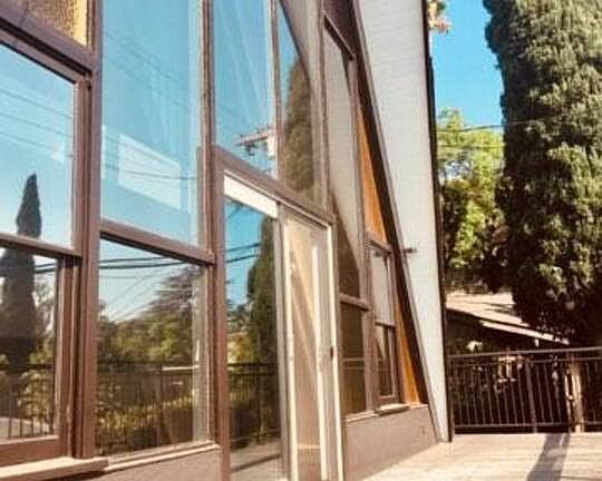 2nd image of 3935 Clayton Ave