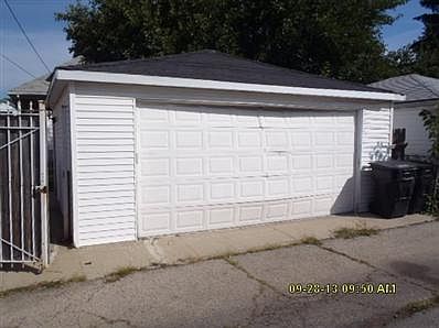 5th image of 4947 W Wrightwood Ave