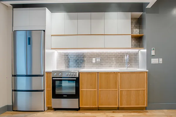 Rented by Commercial Capital Resources INC | media 53