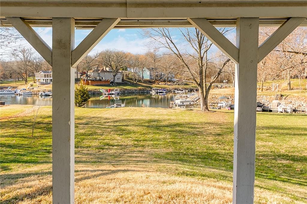 557 NW North Shore Dr, Lake Waukomis, MO 64151 MLS 2465616 Zillow