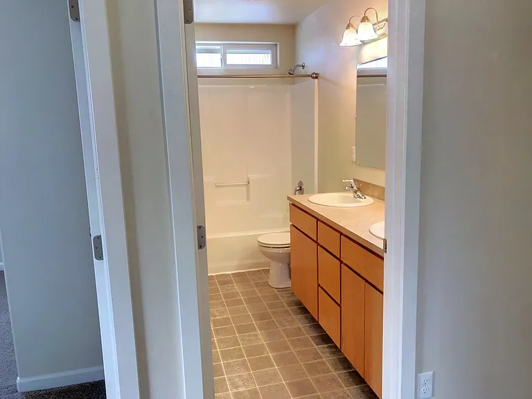 1030 Alturas Dr — Photo 11