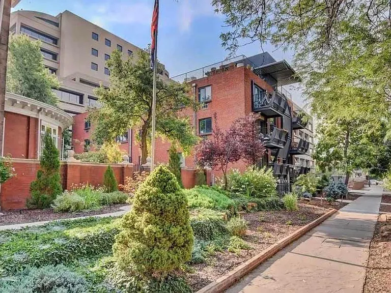 1336 N Logan St #301 — Photo 10