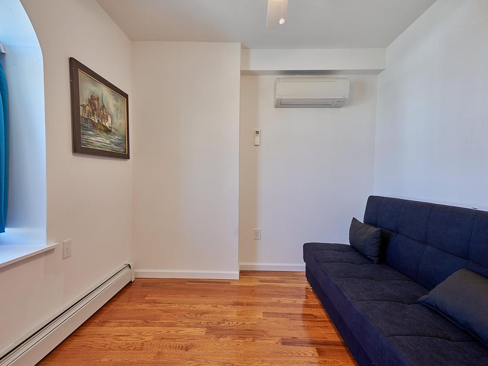 557 Logan Ave Bronx NY Zillow