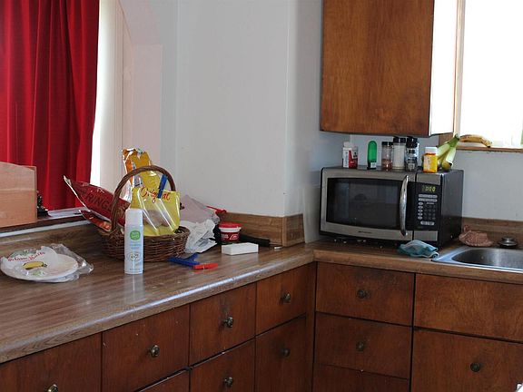 5th image of 110 S Elmwood Ave