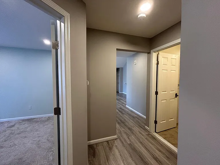 4035 Cornerstone Dr — Photo 7